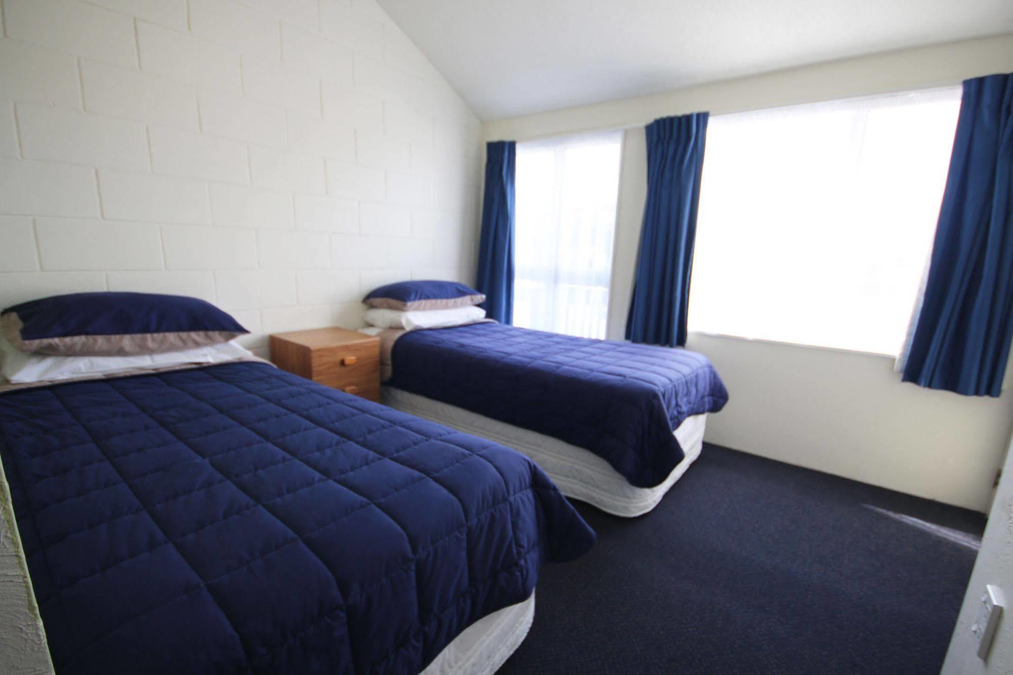 Midway Pacifica Lodge Lower Hutt Dış mekan fotoğraf